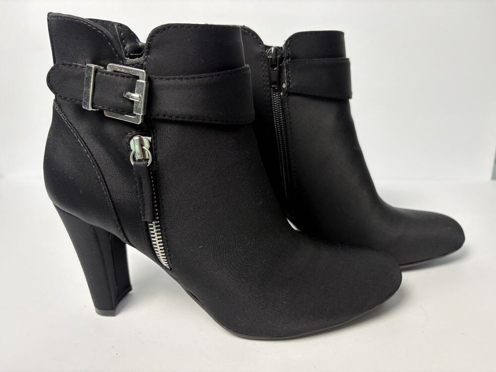 Black Fabric Unisa Rowen Booties Block Heel Silver-tone Buckle Detail Size 8.5M